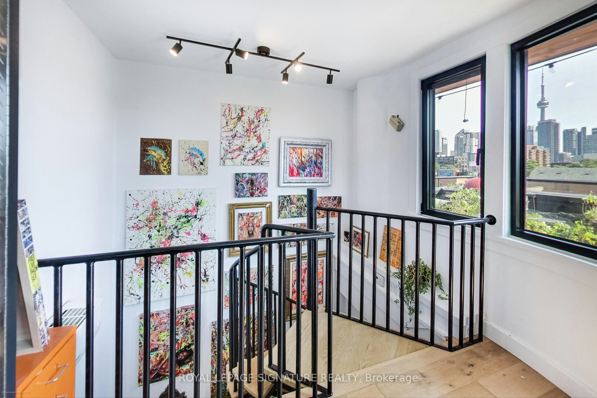 Upper-6 Littlehayes Lane, Toronto, ON, M5T 1L8 - 26