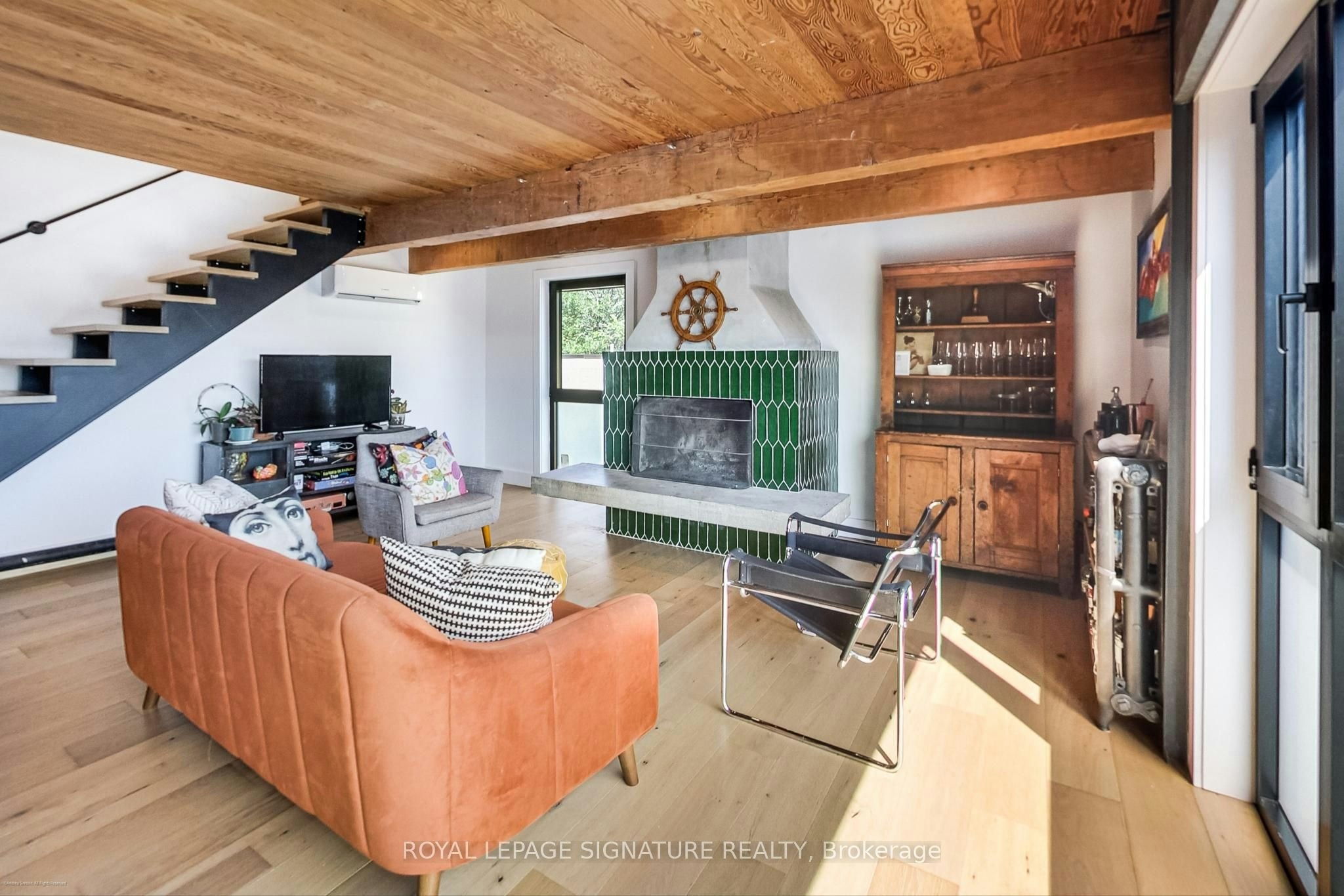 Upper-6 Littlehayes Lane, Toronto, ON, M5T 1L8 - 9