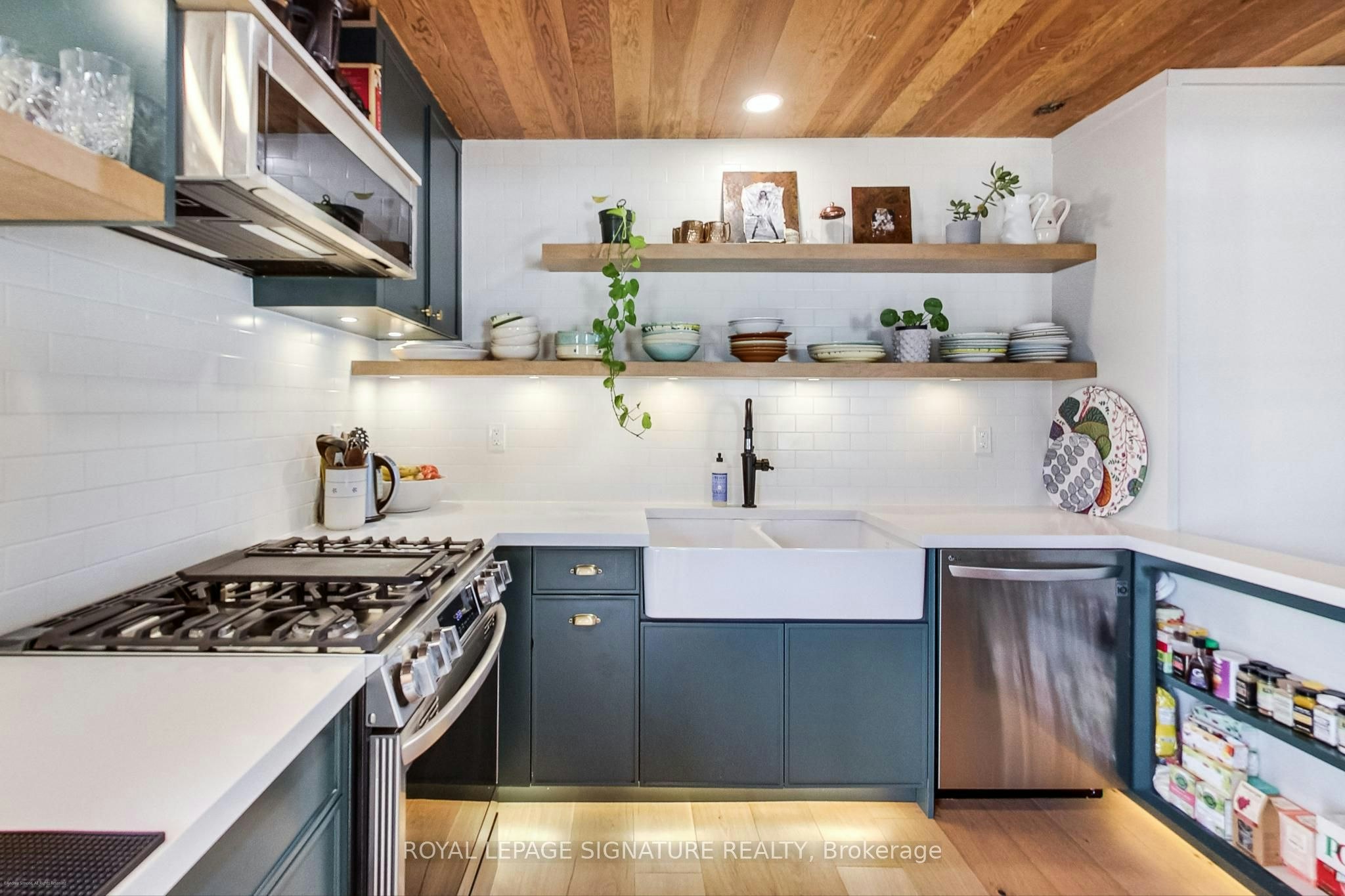Upper-6 Littlehayes Lane, Toronto, ON, M5T 1L8 - 5