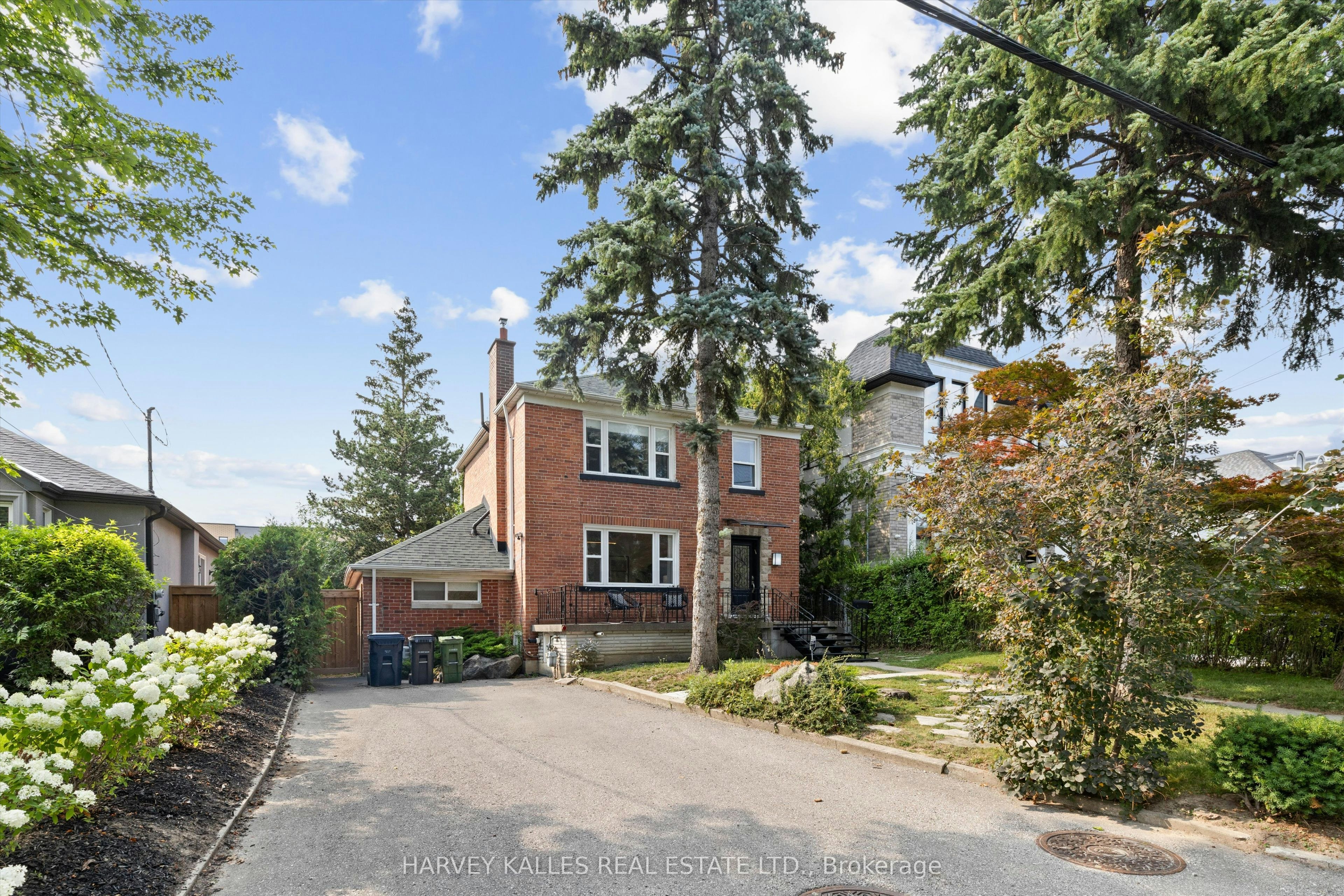 84 Lynnhaven Road, Toronto, ON, M6A 2K9
