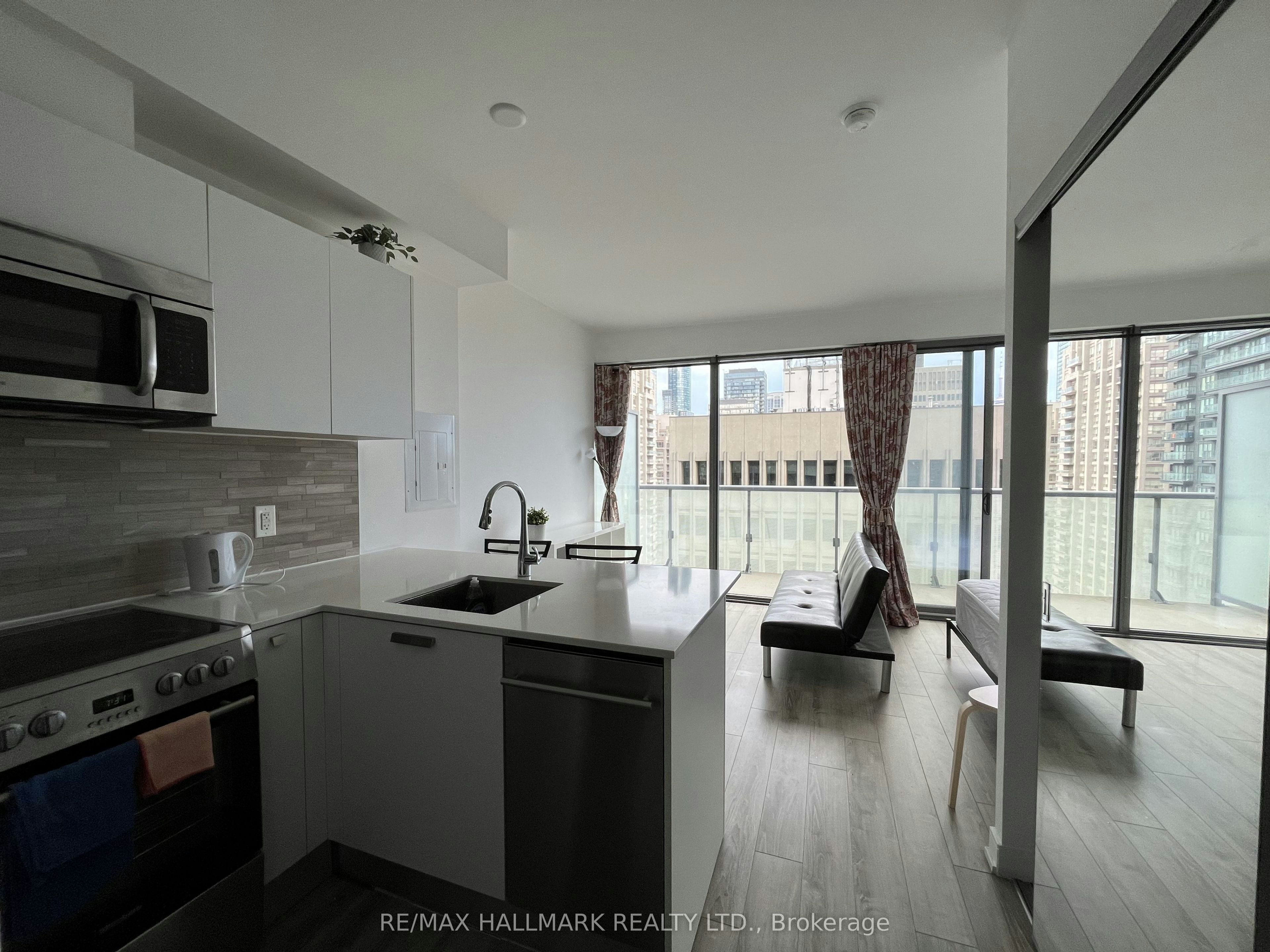 2003-57 St Joseph Street, Toronto, ON, M5S 0C5 - 3