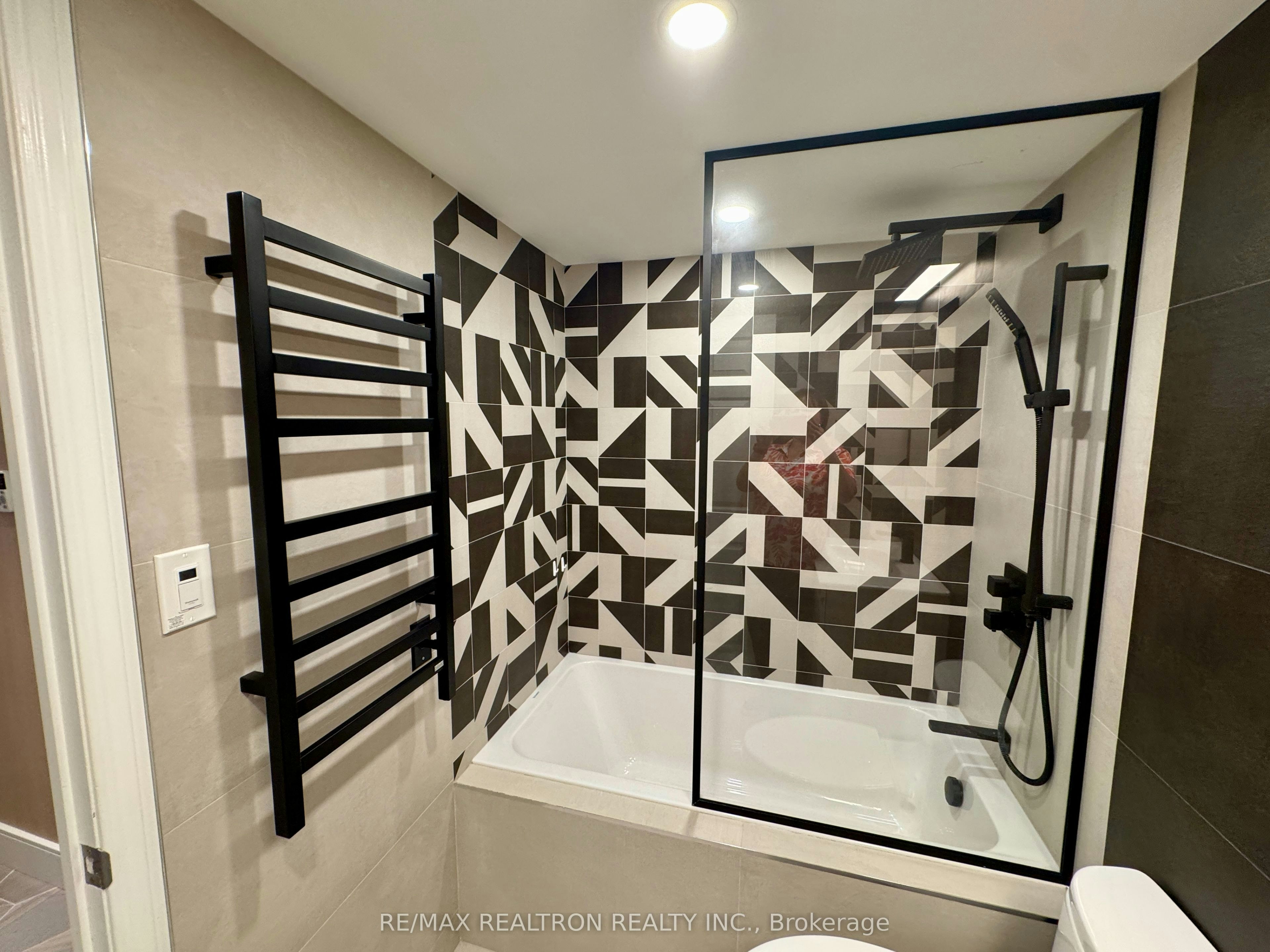 1107-388 Bloor Street E, Toronto, ON, M4W 3W9 - 22