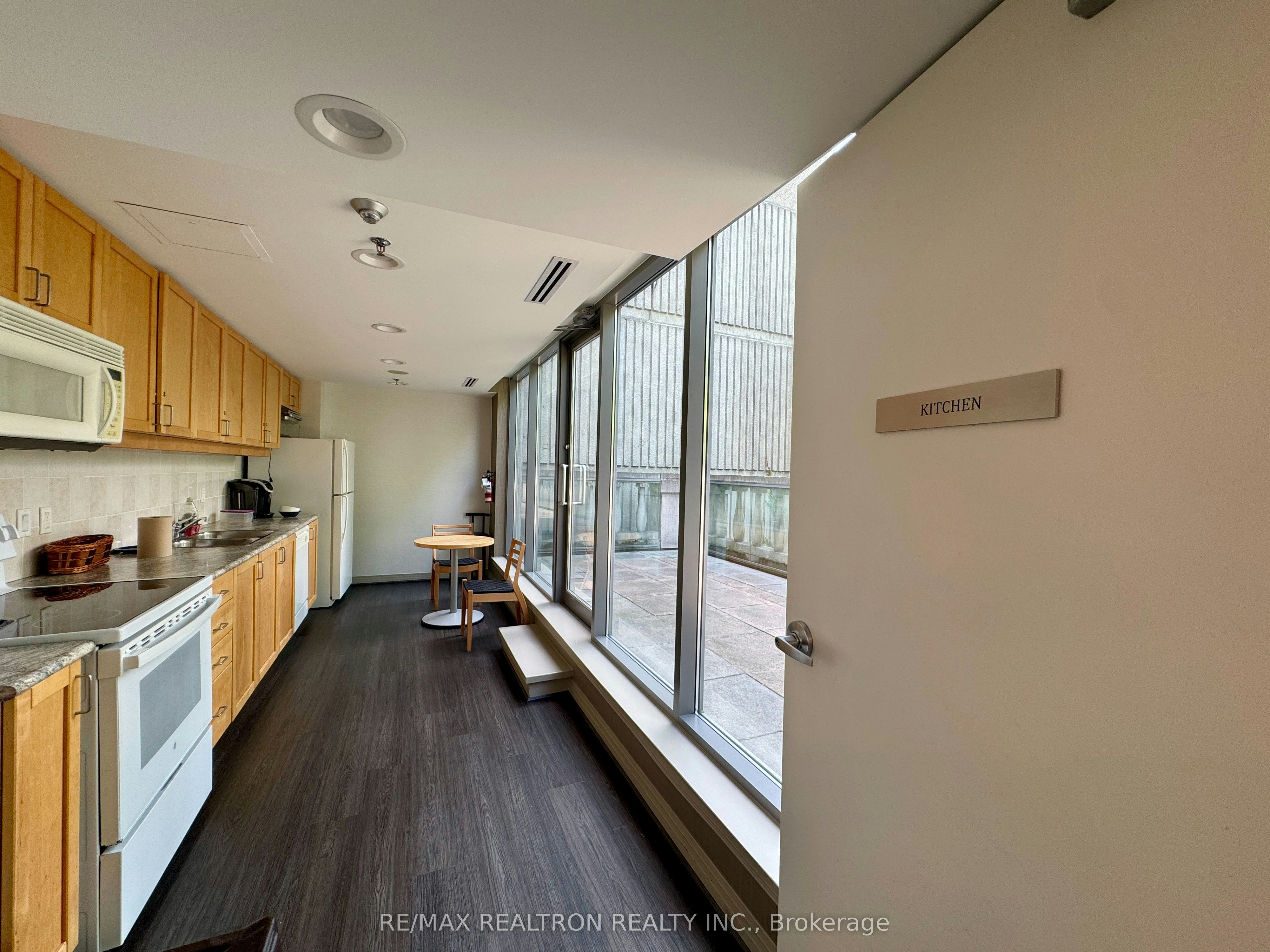 1107-388 Bloor Street E, Toronto, ON, M4W 3W9 - 36