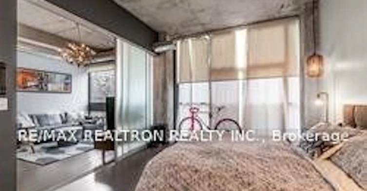 205-60 Bathurst Street, Toronto, ON, M5V 2P4 - 10
