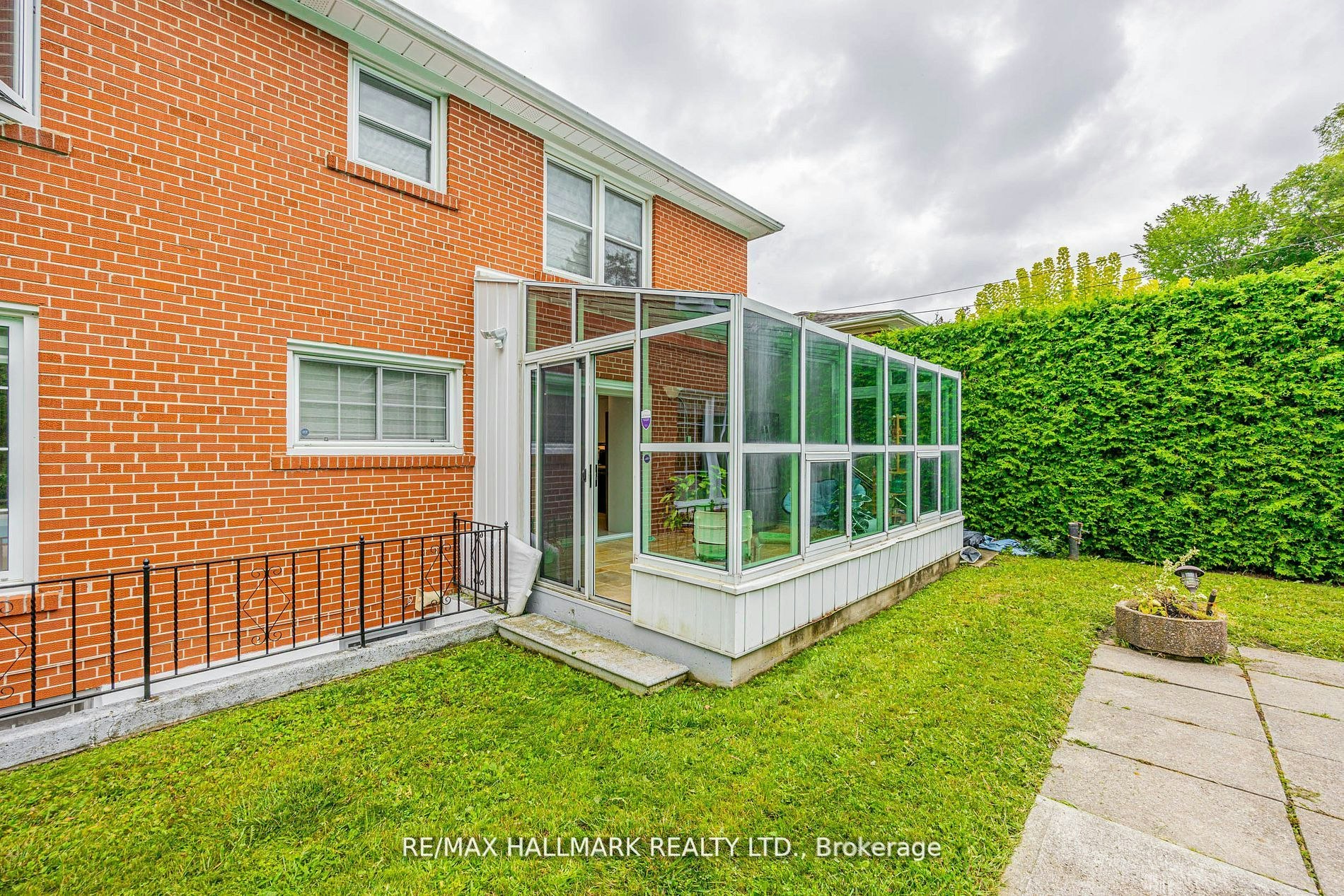 16 Paultiel Drive W, Toronto, ON, M2M 3P3 - 30
