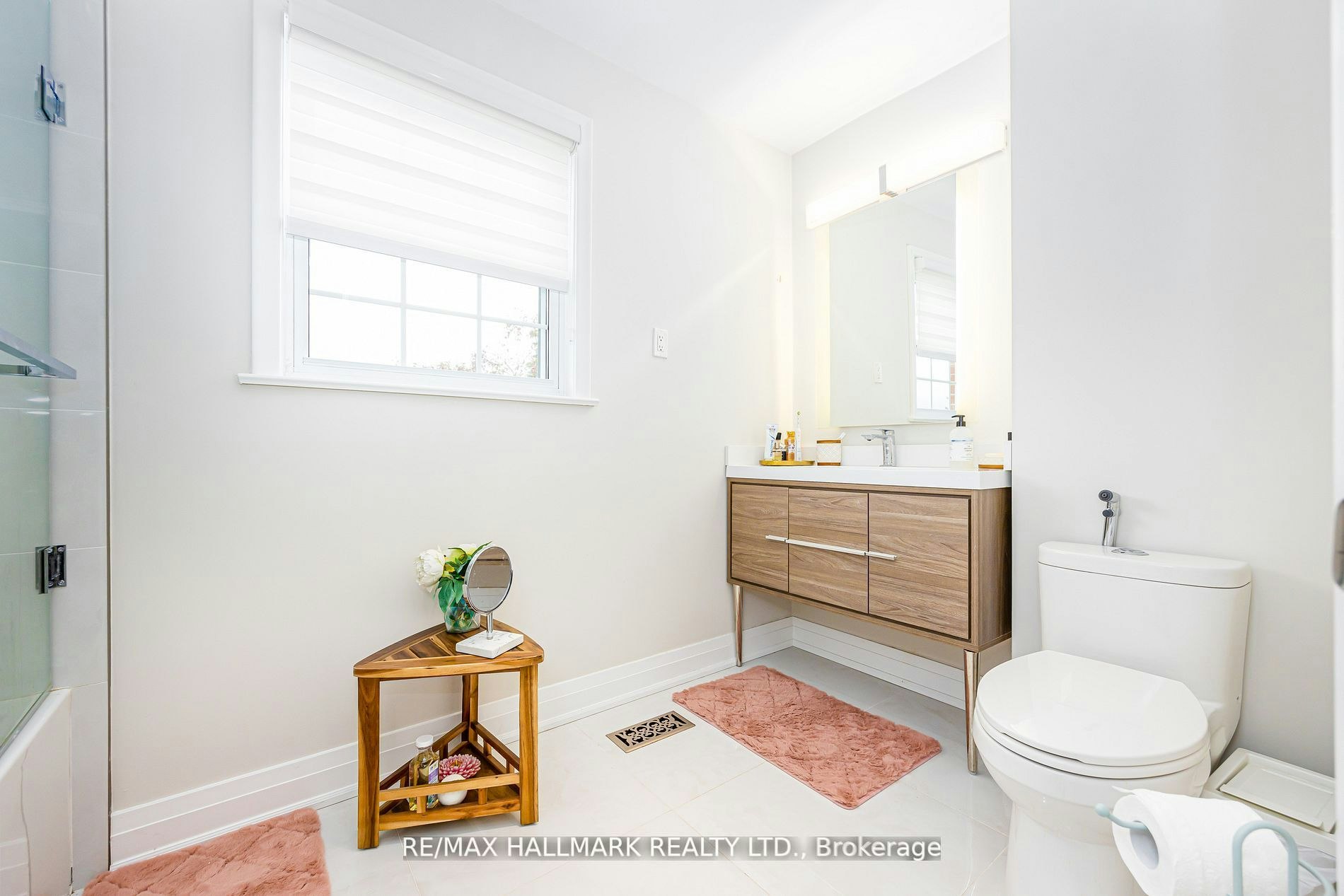 16 Paultiel Drive W, Toronto, ON, M2M 3P3 - 9