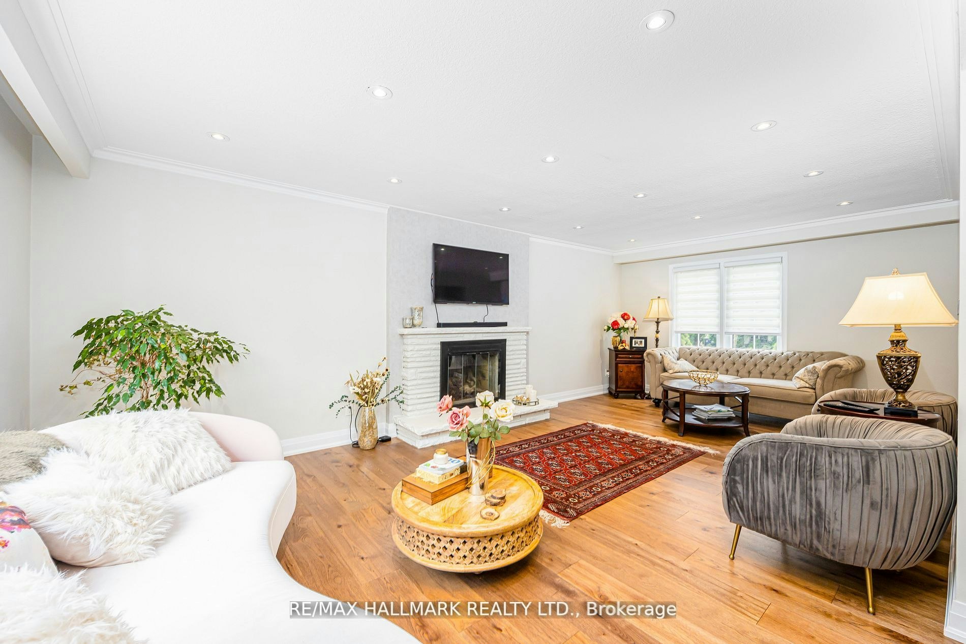 16 Paultiel Drive W, Toronto, ON, M2M 3P3 - 13