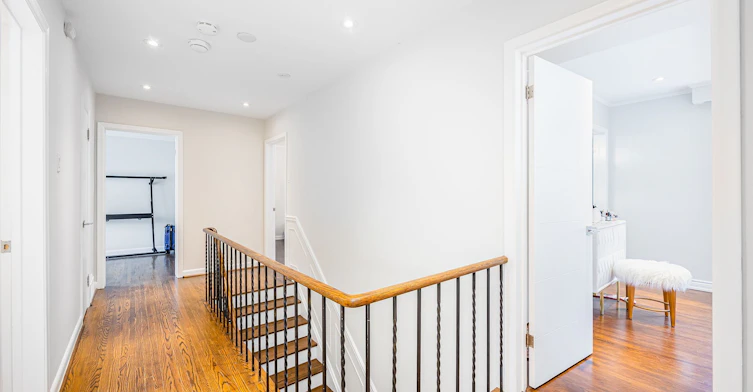 16 Paultiel Drive W, Toronto, ON, M2M 3P3 - 3