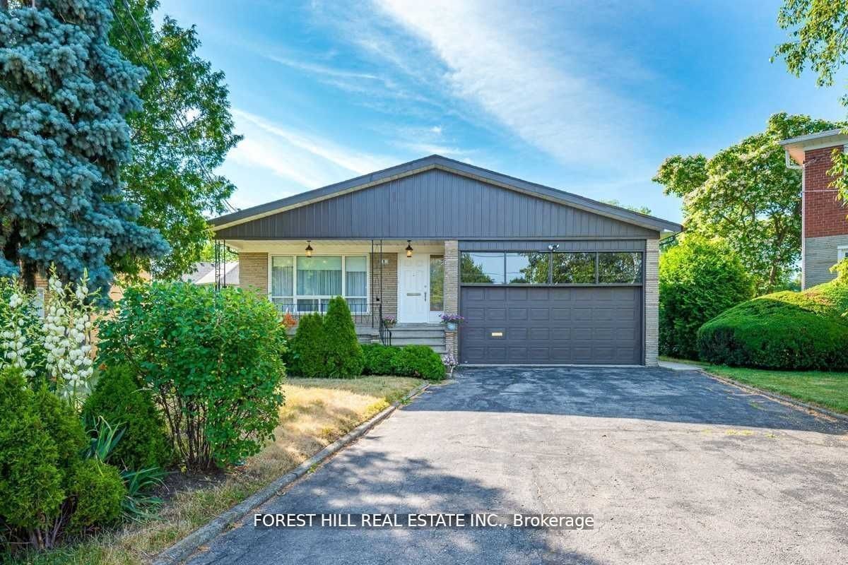 3 Tokay Court, Toronto, ON, M3H 3V2