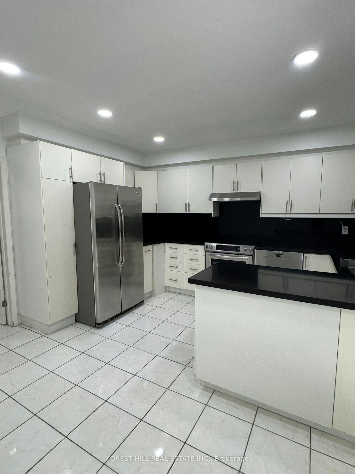 3 Tokay Court, Toronto, ON, M3H 3V2 - 11