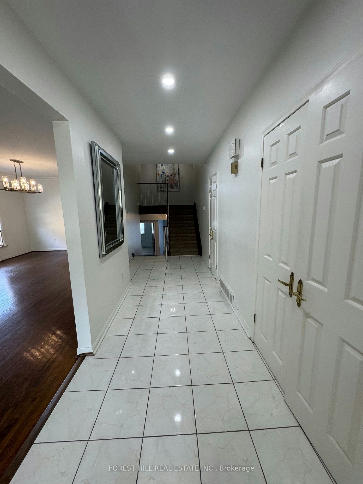 3 Tokay Court, Toronto, ON, M3H 3V2 - 2