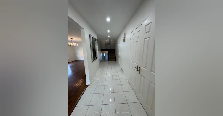 3 Tokay Court, Toronto, ON, M3H 3V2 - 2