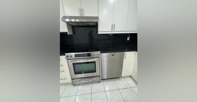 3 Tokay Court, Toronto, ON, M3H 3V2 - 8