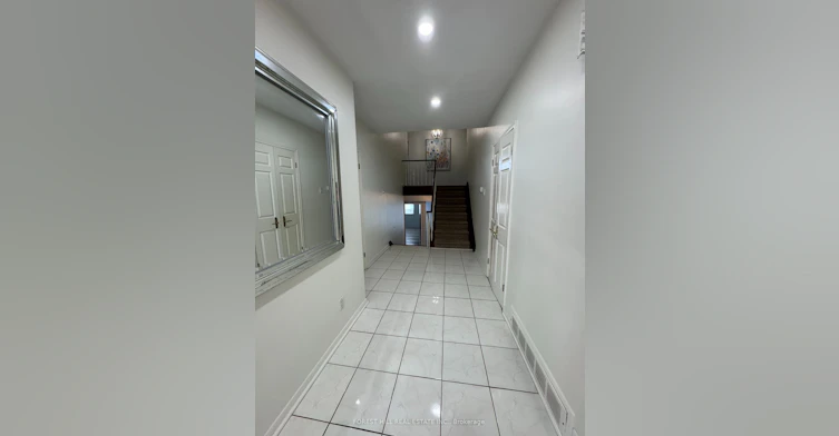 3 Tokay Court, Toronto, ON, M3H 3V2 - 3