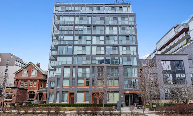 901-508 Wellington Street W