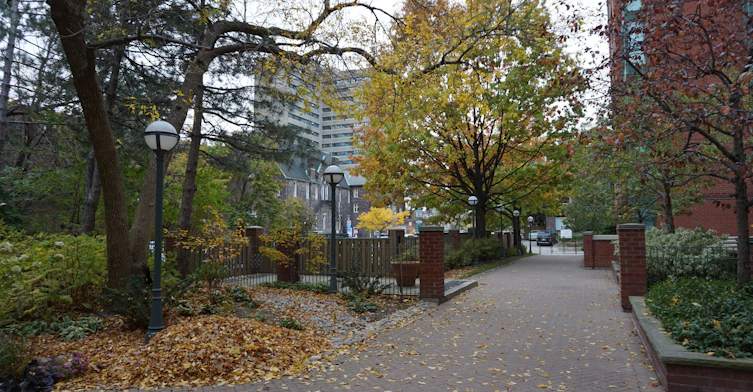 327-95 Prince Arthur Avenue, Toronto, ON, M5R 3P6 - 23