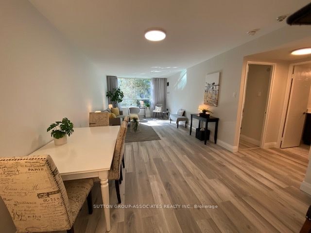 327-95 Prince Arthur Avenue, Toronto, ON, M5R 3P6 - 4