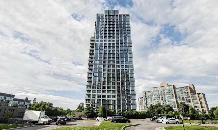 2006-18 Graydon Hall Drive