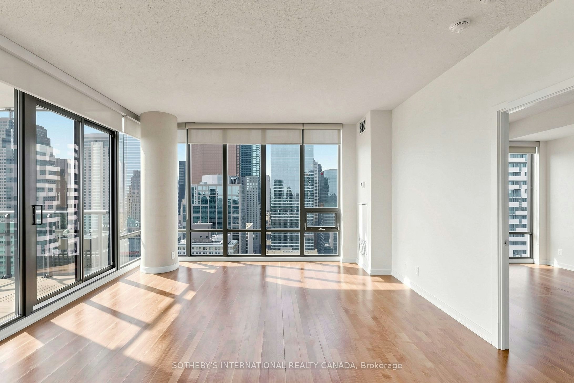 3601-33 Lombard Street, Toronto, ON, M5C 3H8 - 4