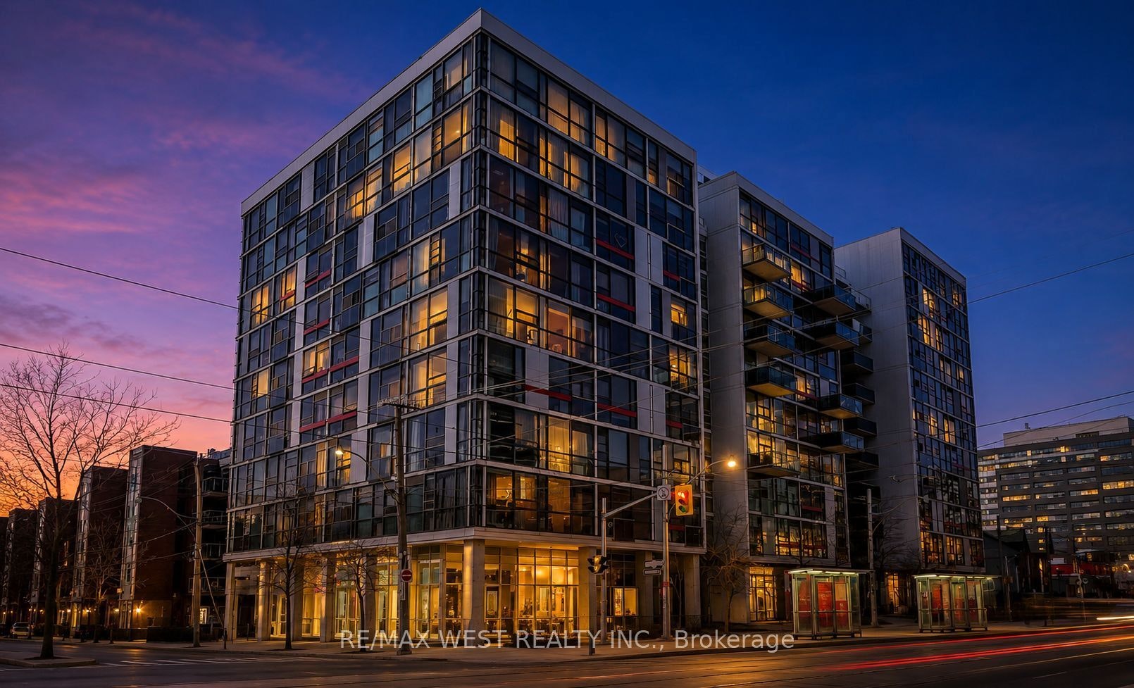 401-60 Bathurst Street, Toronto, ON, M5V 2P4