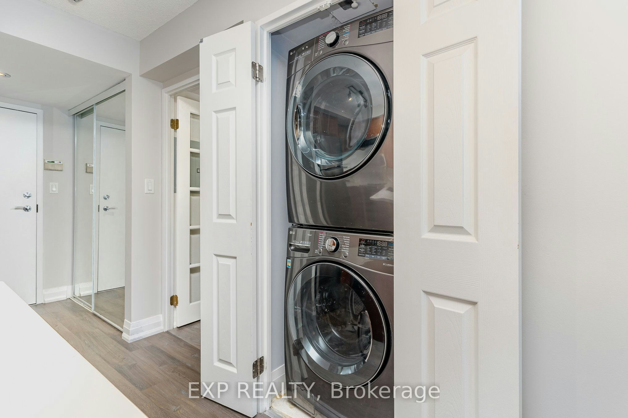 614-230 King Street, Toronto, ON, M5A 1K5 - 22
