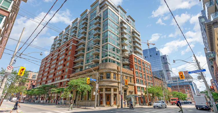 614-230 King Street, Toronto, ON, M5A 1K5