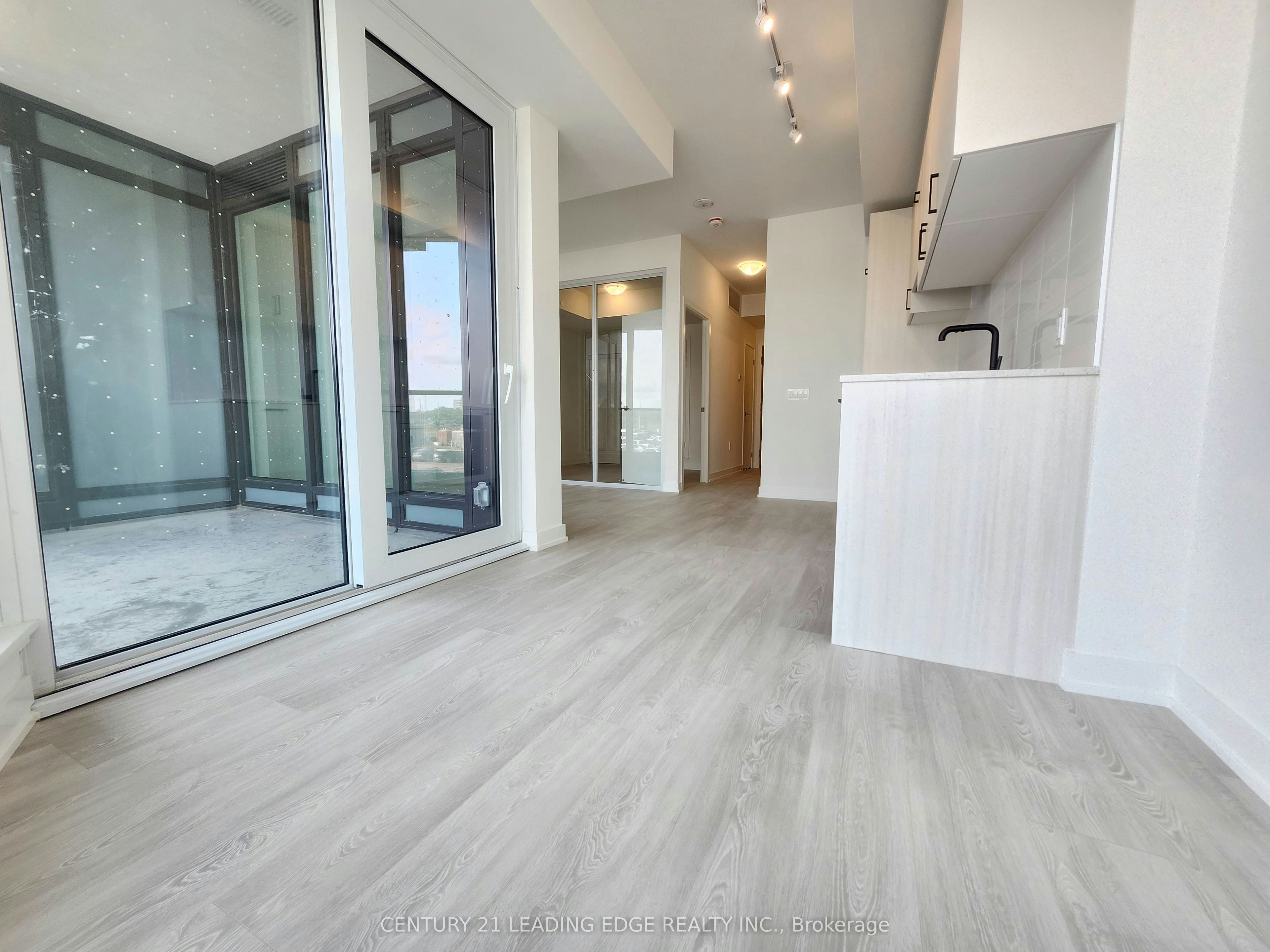 219-1 Kyle Lowry Road, Toronto, ON, M3C 0S6 - 21