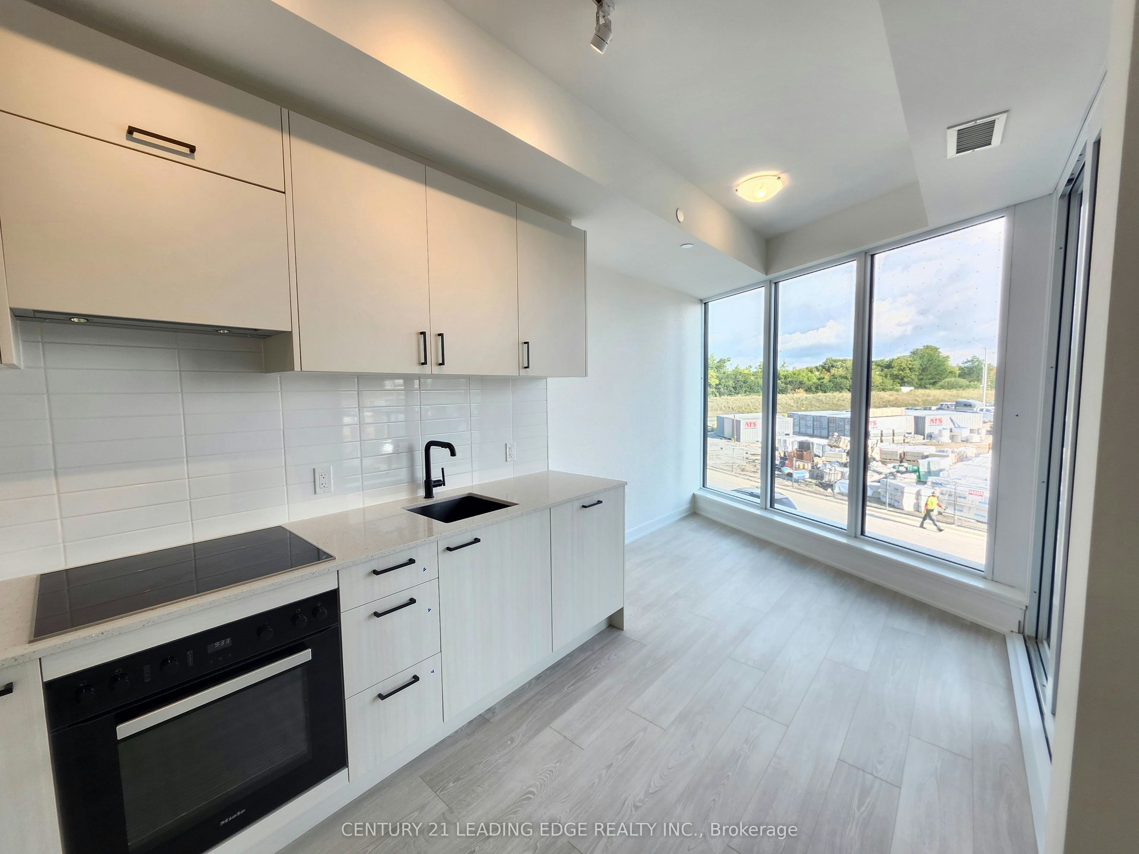 219-1 Kyle Lowry Road, Toronto, ON, M3C 0S6 - 18