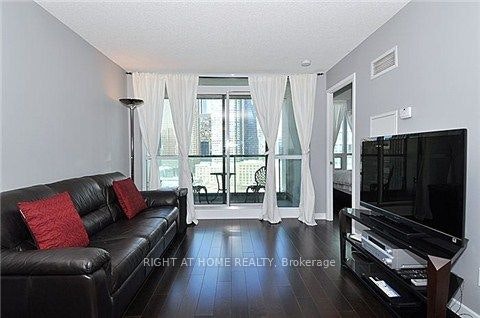 1701-12 Yonge Street, Toronto, ON, M5E 1Z9 - 6