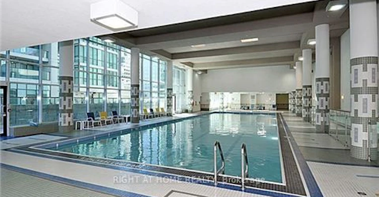 1701-12 Yonge Street, Toronto, ON, M5E 1Z9 - 11