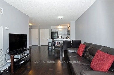 1701-12 Yonge Street, Toronto, ON, M5E 1Z9 - 3