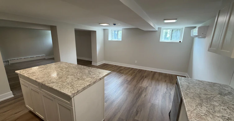 Lower-458A Oriole Parkway, Toronto, ON, M5P 2H8 - 5