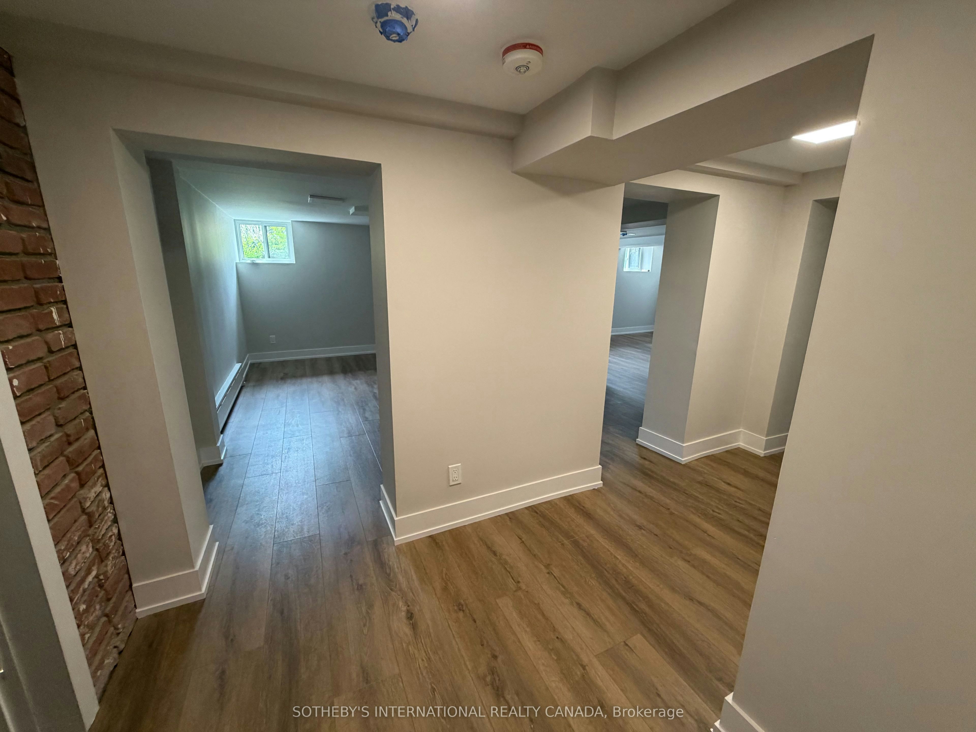 Lower-458A Oriole Parkway, Toronto, ON, M5P 2H8 - 3