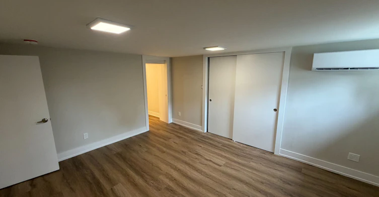 Lower-458A Oriole Parkway, Toronto, ON, M5P 2H8 - 7