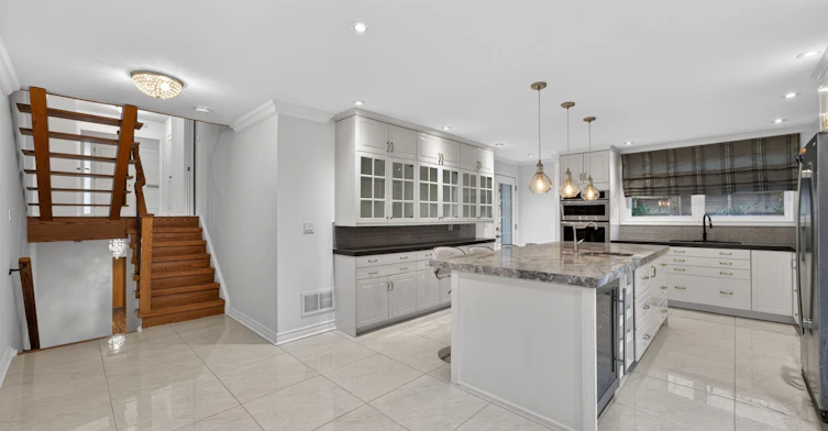 52 Montressor Drive, Toronto, ON, M2P 1Z2 - 5