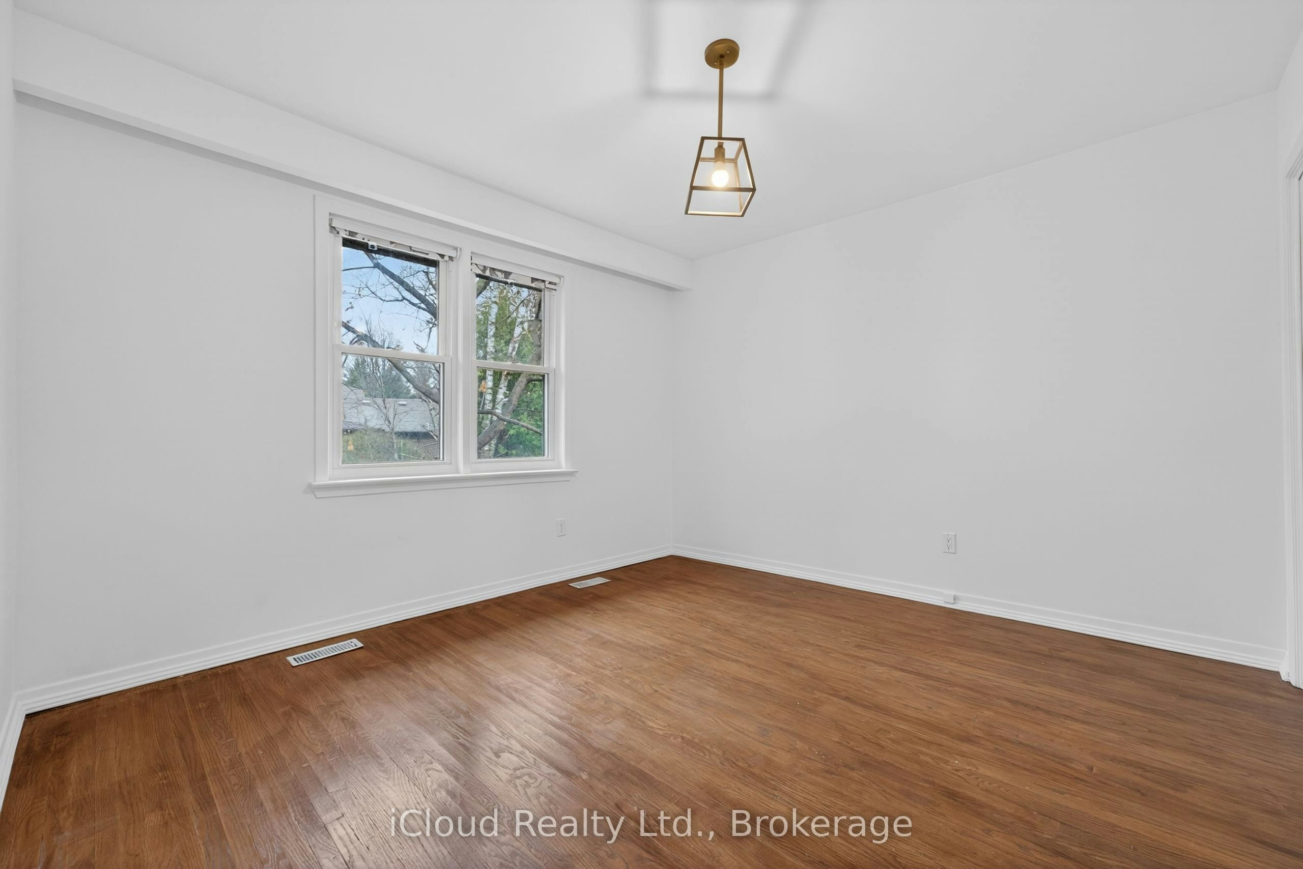 52 Montressor Drive, Toronto, ON, M2P 1Z2 - 17