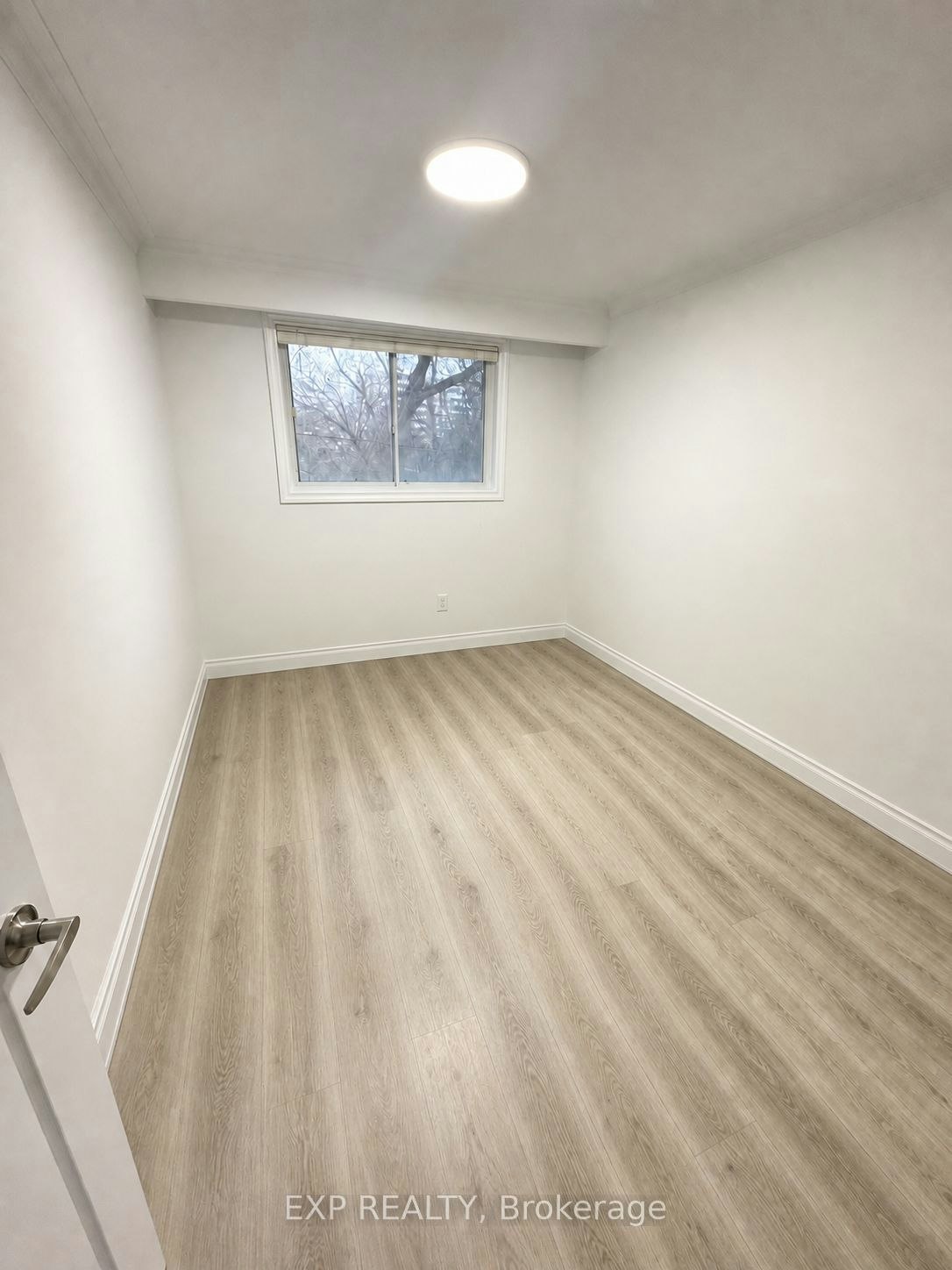 114 Castlegrove Boulevard, Toronto, ON, M3A 1L6 - 6