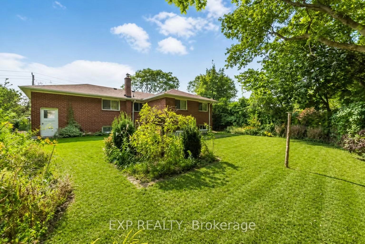 114 Castlegrove Boulevard, Toronto, ON, M3A 1L6 - 3
