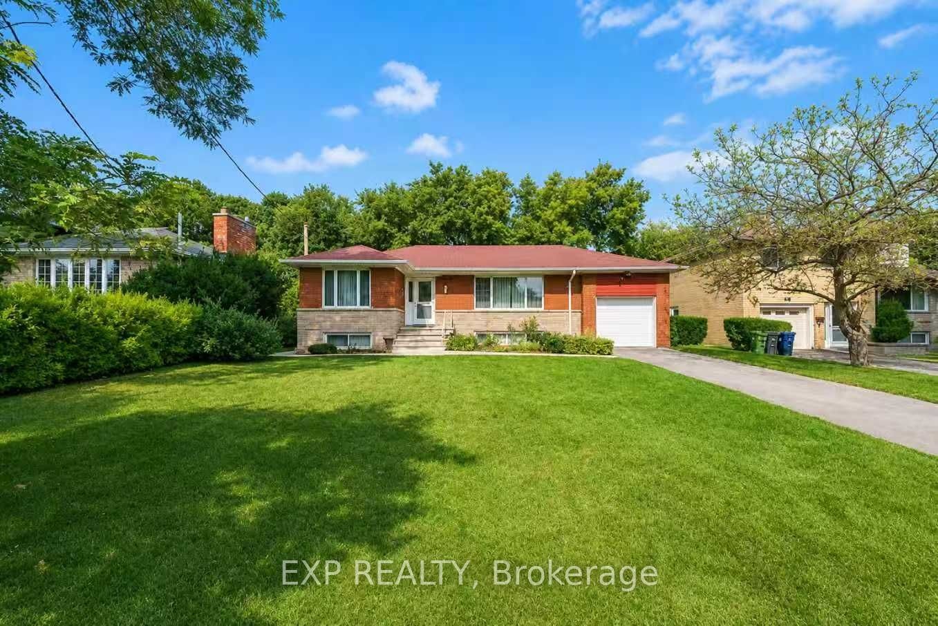 114 Castlegrove Boulevard, Toronto, ON, M3A 1L6