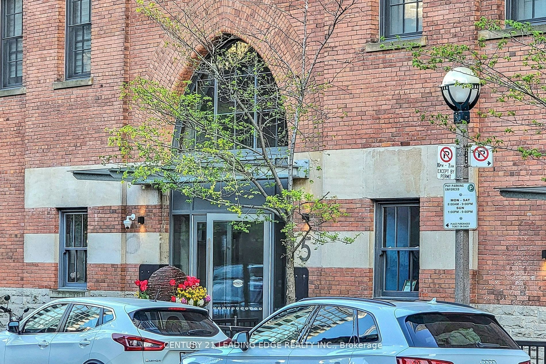 418-5 St Joseph Street, Toronto, ON, M4Y 1Z3 - 4