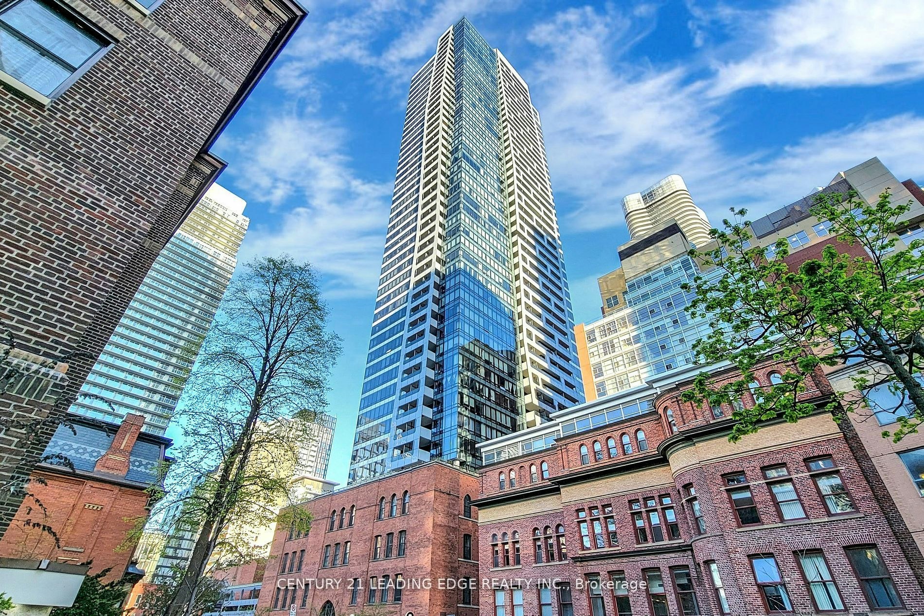 418-5 St Joseph Street, Toronto, ON, M4Y 1Z3