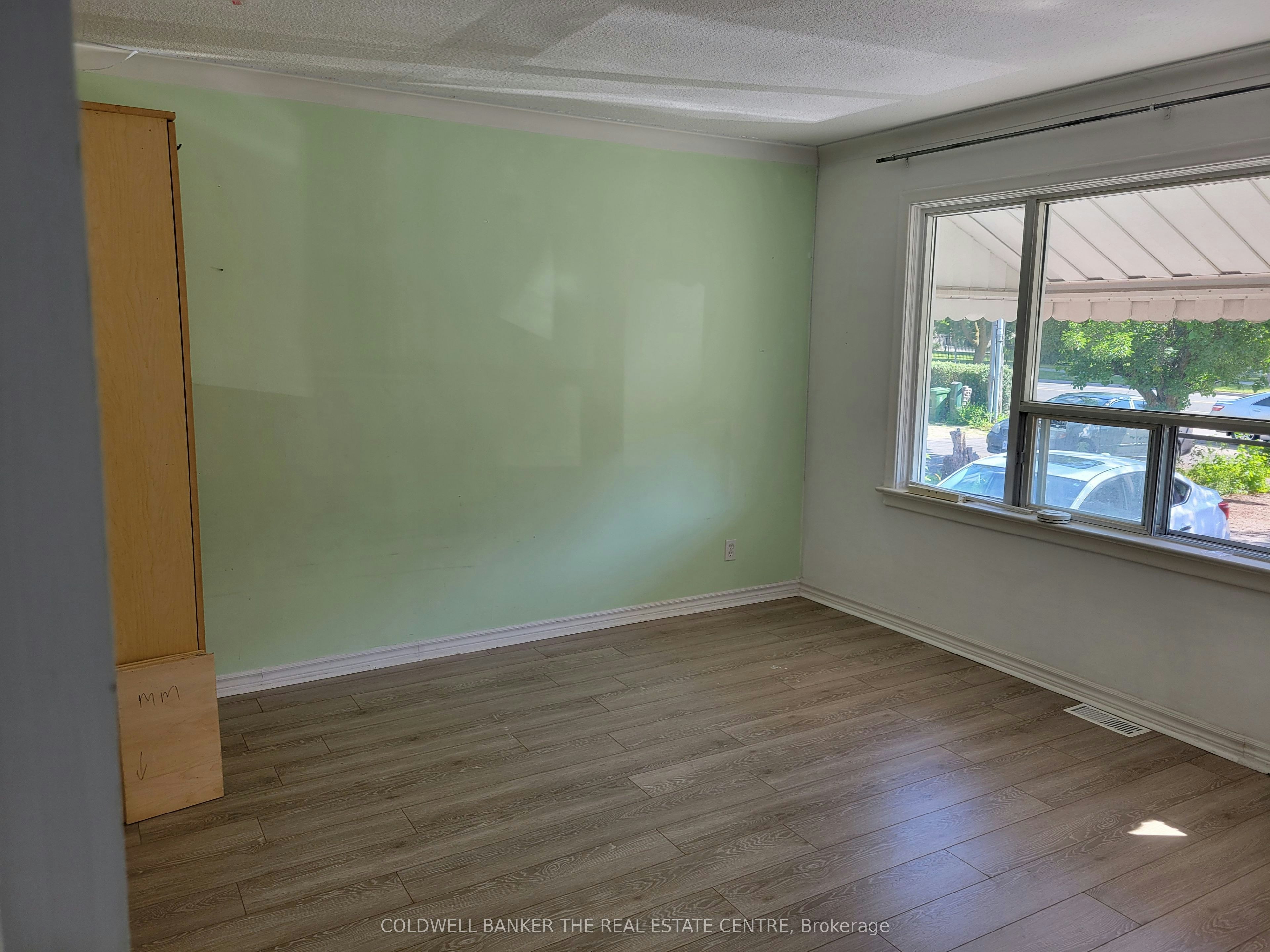 Unit B-2646 Victoria Park Avenue, Toronto, ON, M2J 4A6 - 4