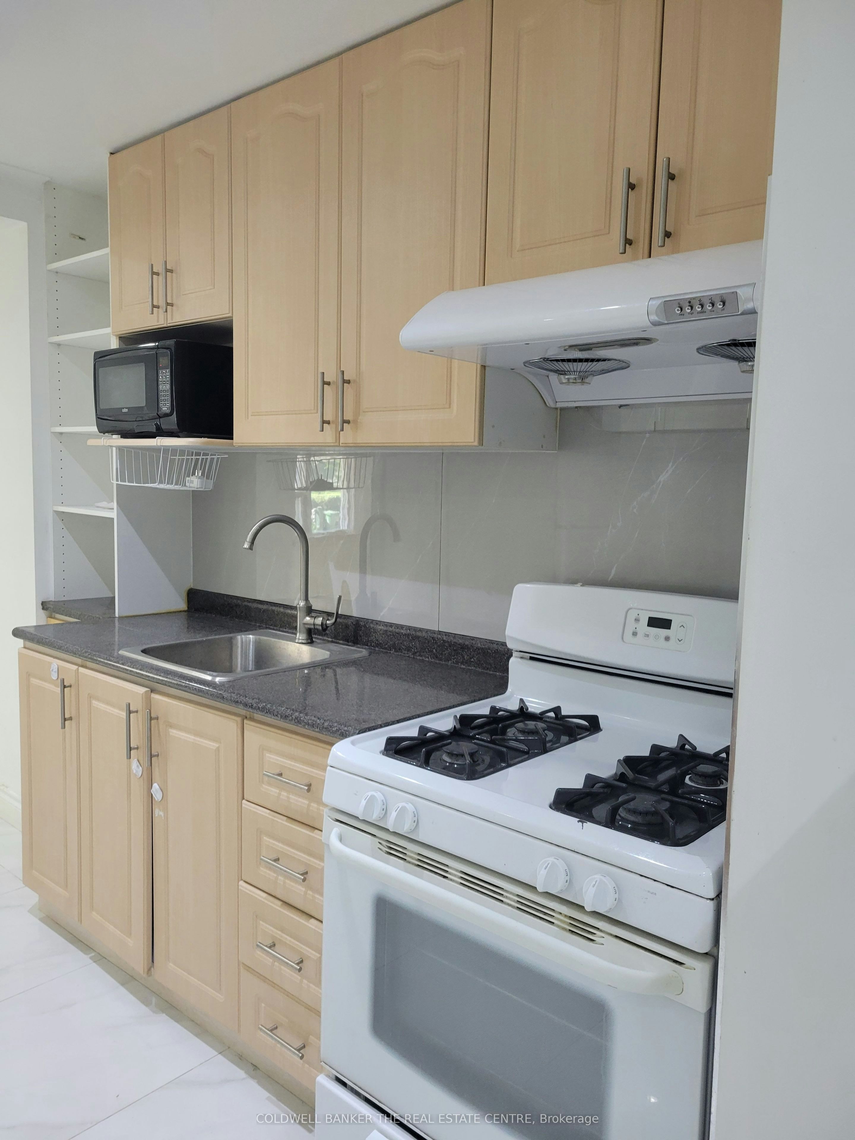 Unit B-2646 Victoria Park Avenue, Toronto, ON, M2J 4A6 - 9