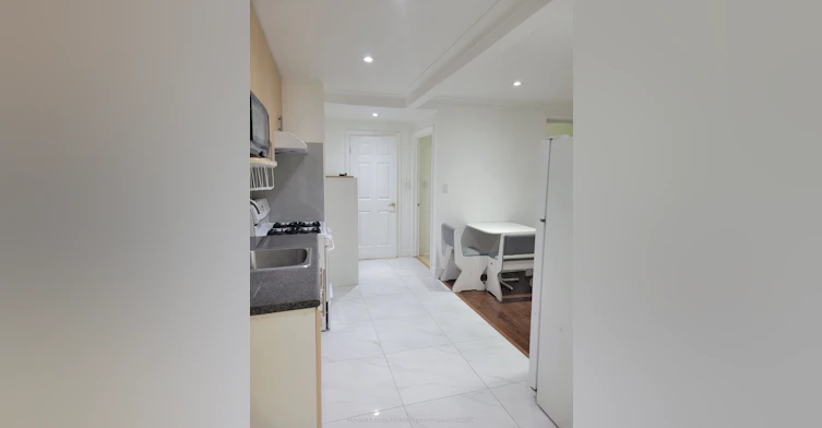 Unit B-2646 Victoria Park Avenue, Toronto, ON, M2J 4A6 - 5