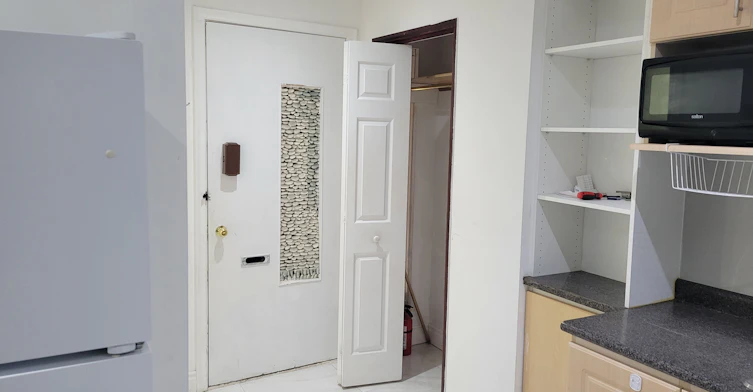 Unit B-2646 Victoria Park Avenue, Toronto, ON, M2J 4A6 - 2