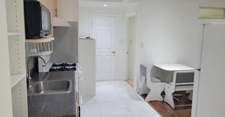 Unit B-2646 Victoria Park Avenue, Toronto, ON, M2J 4A6 - 13