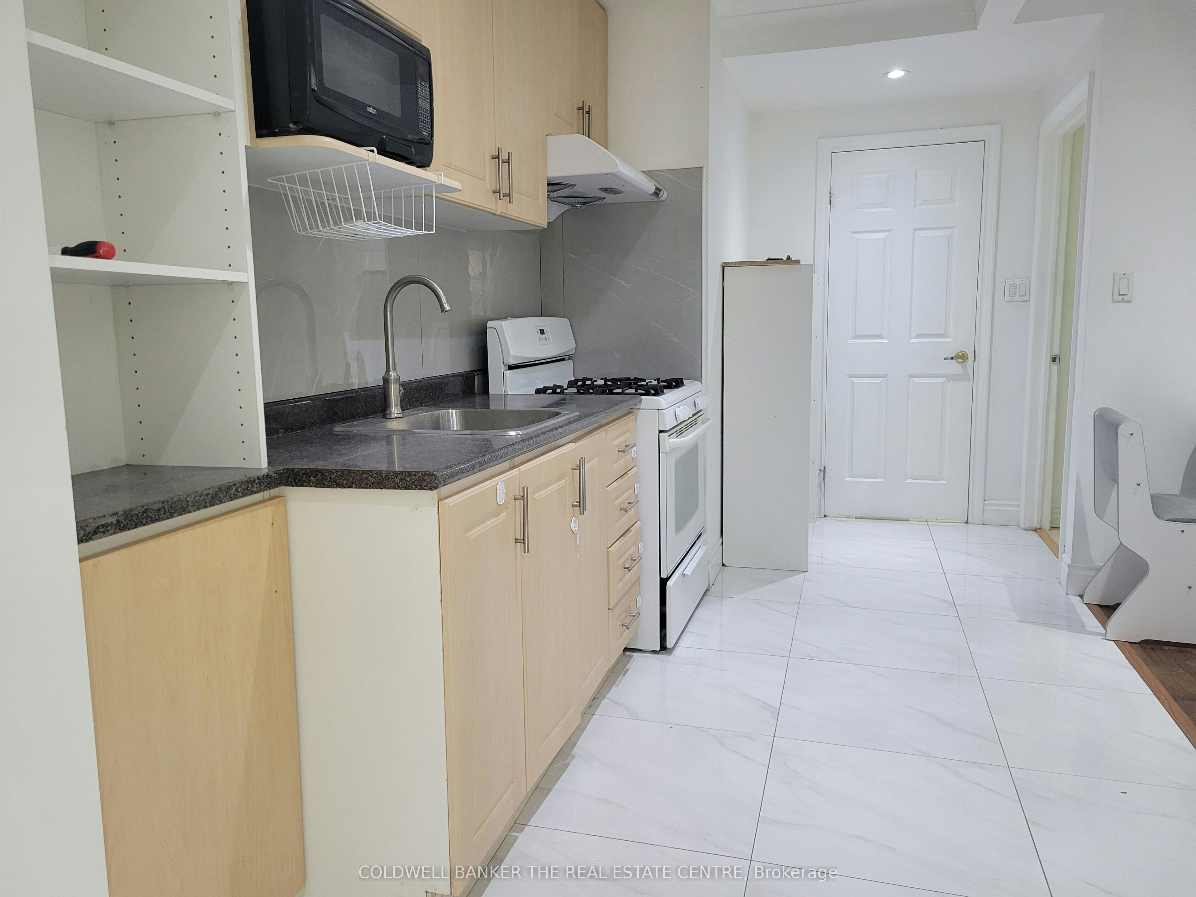 Unit B-2646 Victoria Park Avenue, Toronto, ON, M2J 4A6 - 12