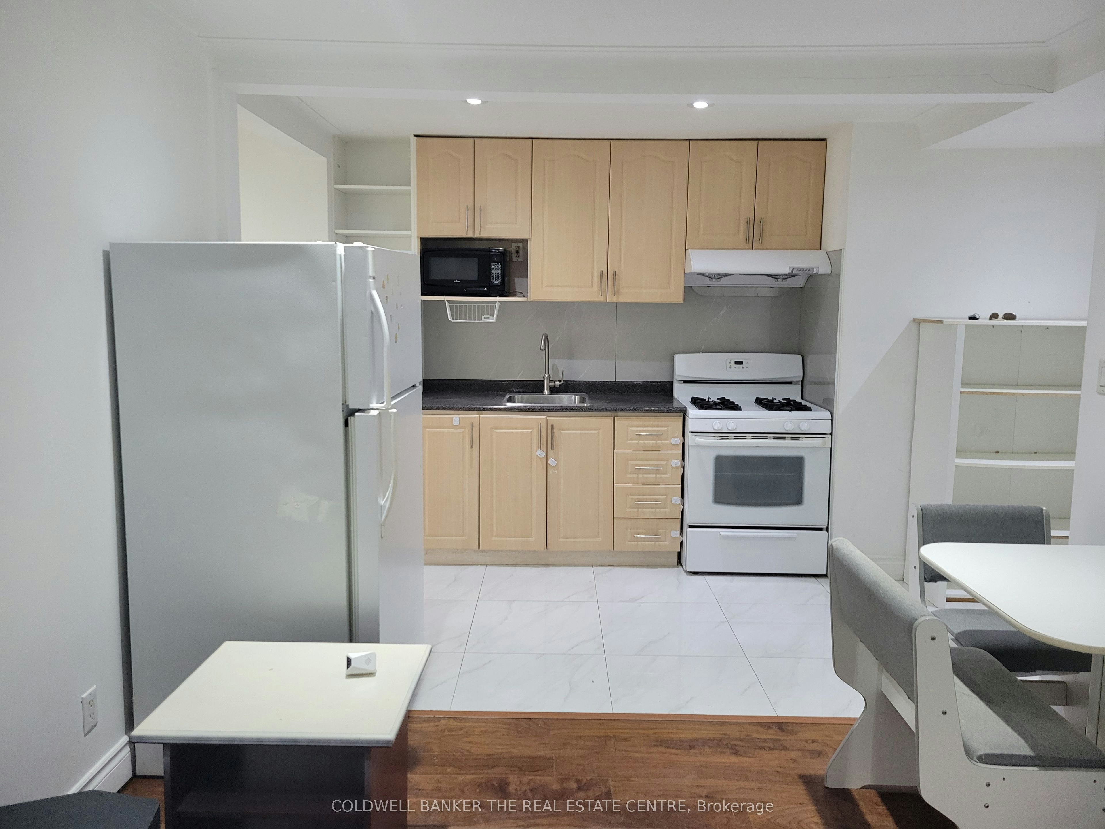 Unit B-2646 Victoria Park Avenue, Toronto, ON, M2J 4A6 - 7
