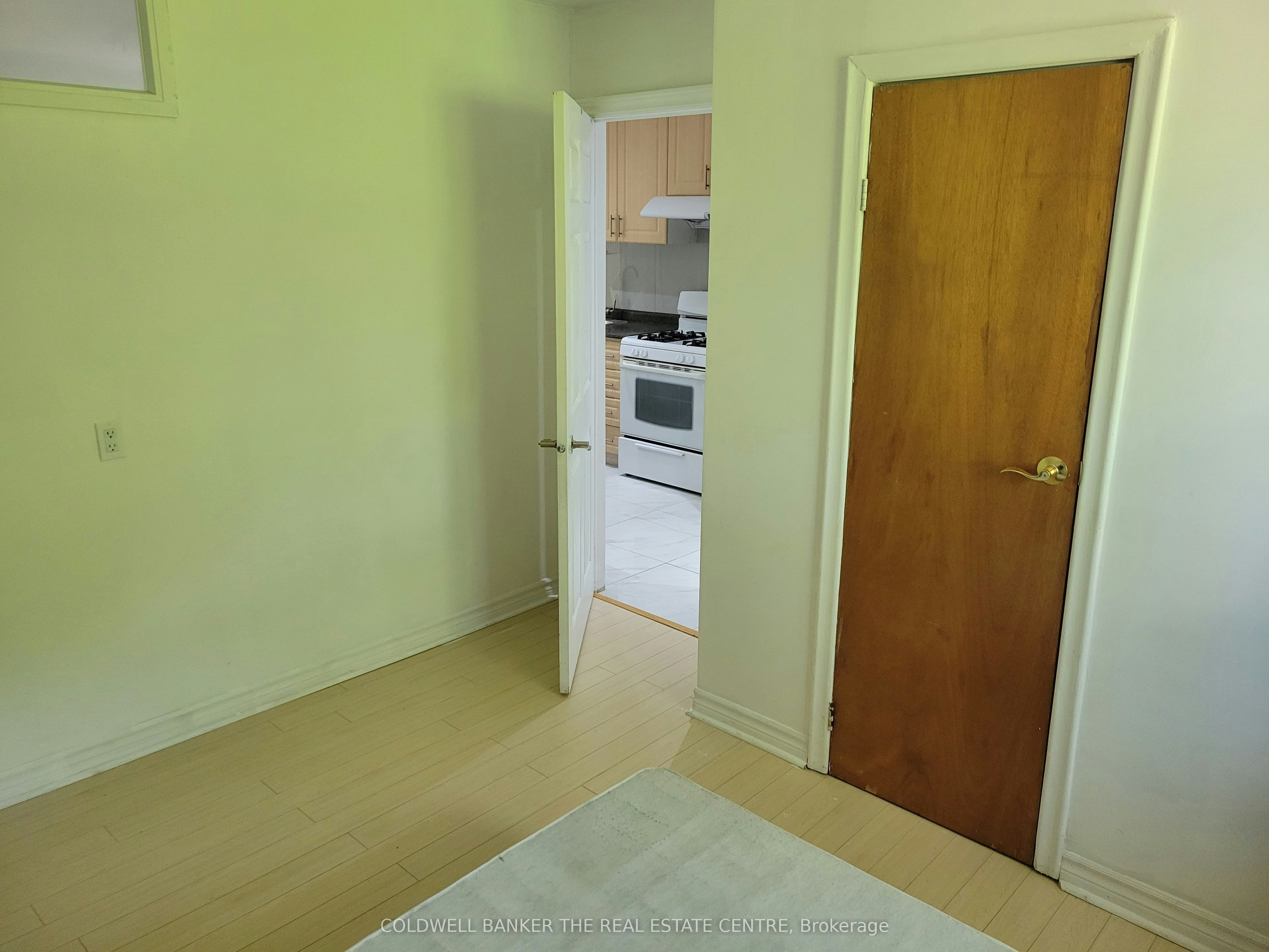 Unit B-2646 Victoria Park Avenue, Toronto, ON, M2J 4A6 - 10