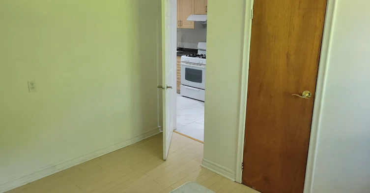 Unit B-2646 Victoria Park Avenue, Toronto, ON, M2J 4A6 - 10